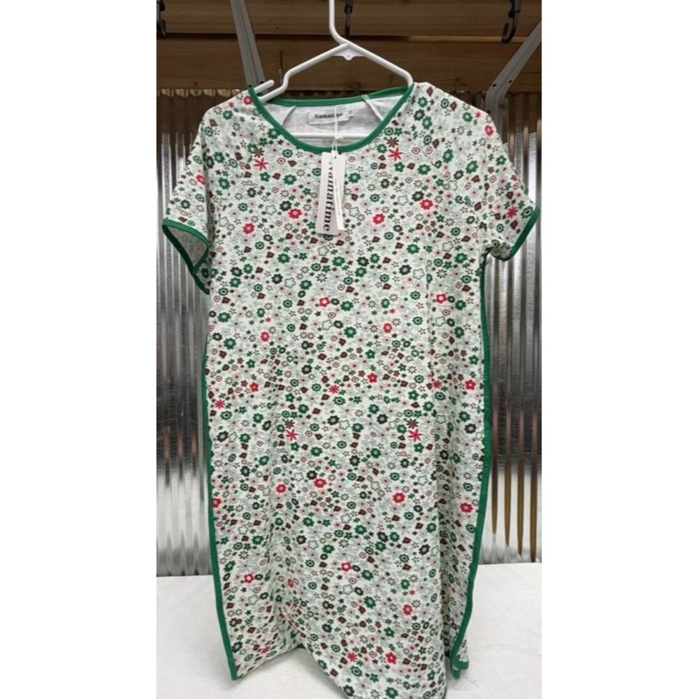 Women’s Small Floral Short Sleeve Nightgown Sleep Shirt NWT